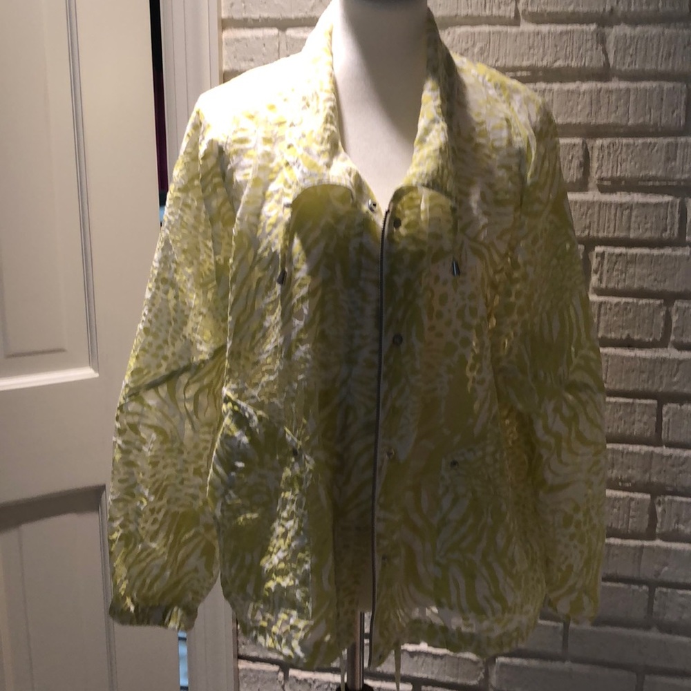 Chico’s Lightweight Jacket Size 3 - LN